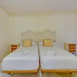 Fuente Aloha Apartment By Ghr Rentals